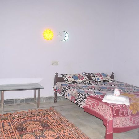 Hotel Sun N Moon Pushkar Esterno foto